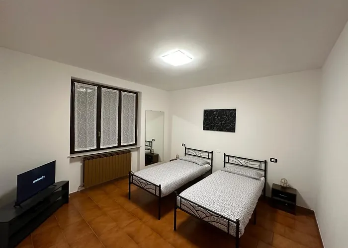 Apartament Grace Place - Self Checkin 24h - 15 Min Malpensa - Free Parking Oleggio